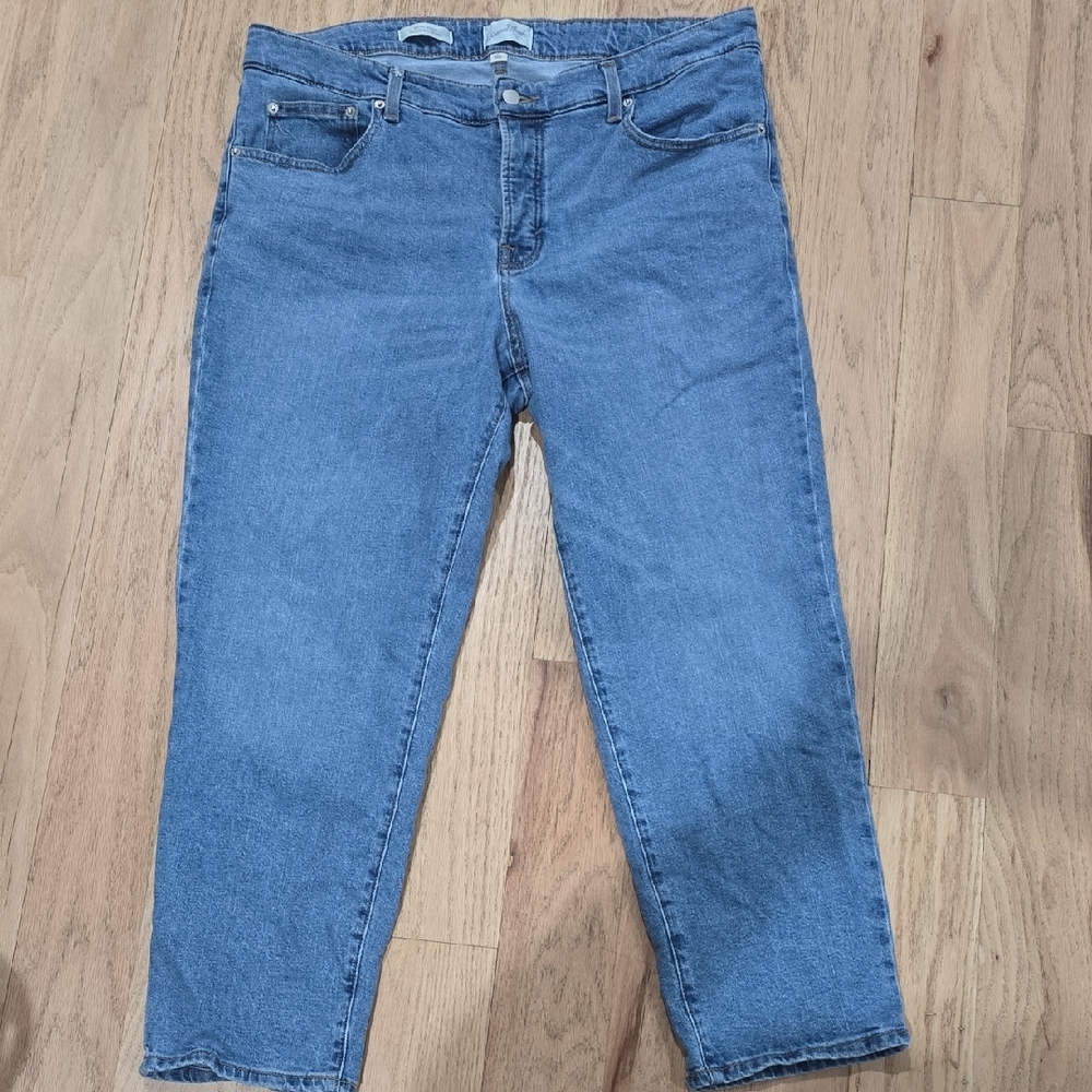 Universal Thread Straight Blue Jeans Size 17 Womans